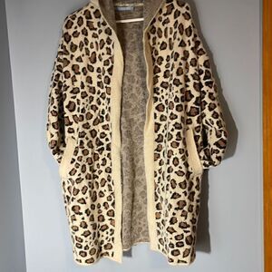 Michelle Nicole Leopard Print Hooded Open Cardigan Medium